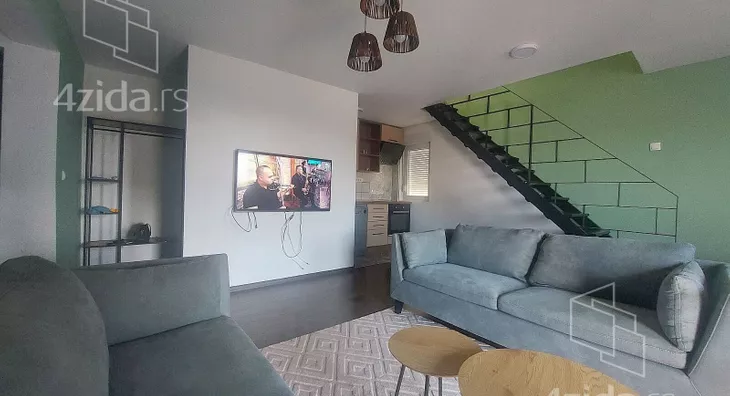 Četvoroiposoban stan | 4zida