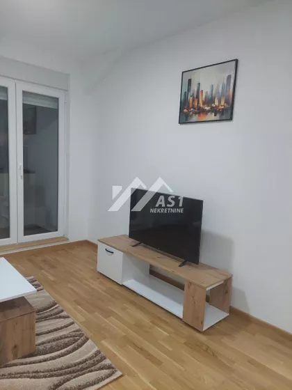 Slavonska | 4zida.rs