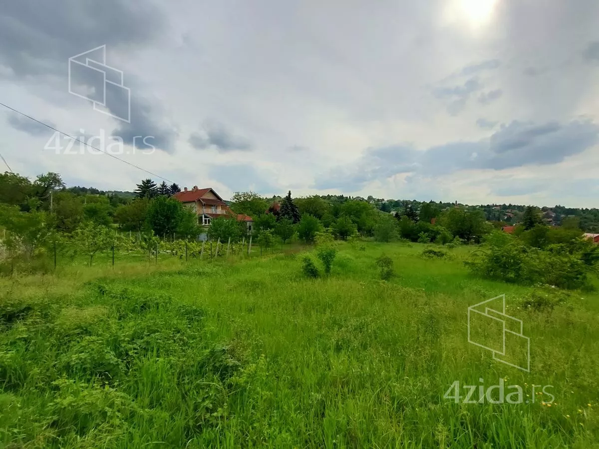 Plac | 4zida