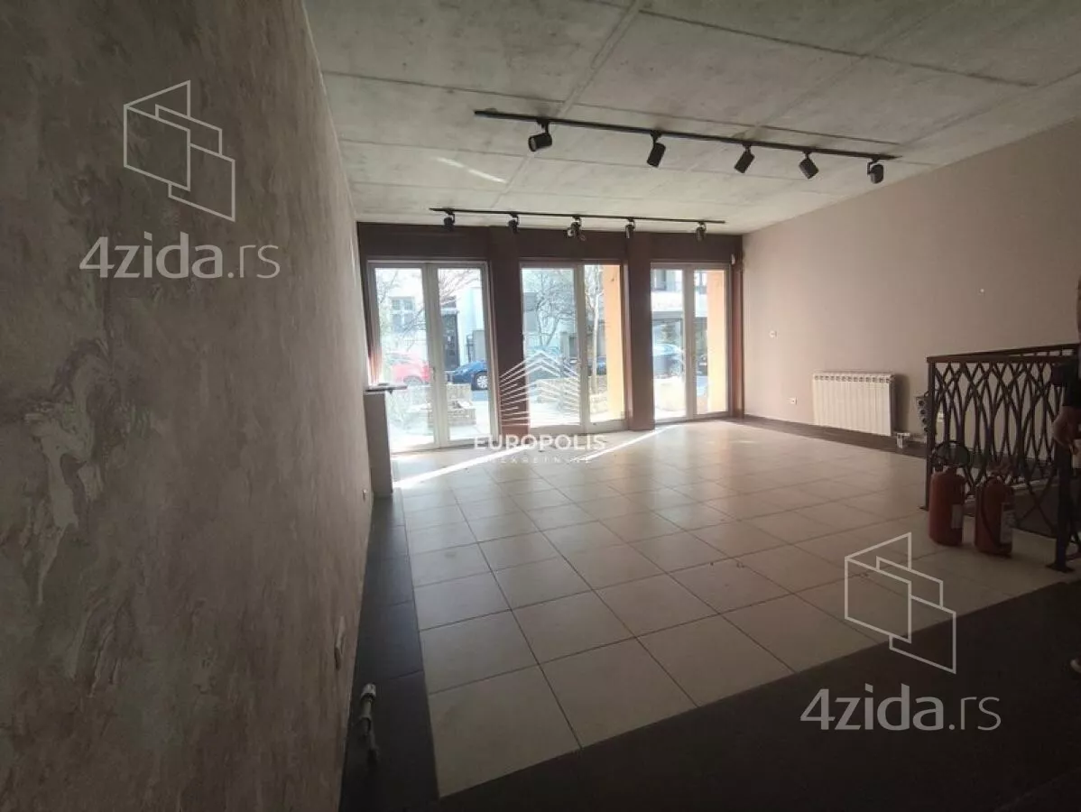 Lokal | 4zida