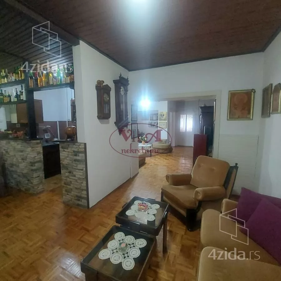 Kuća | 4zida