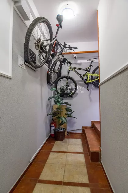 Šantićeva | 4zida.rs