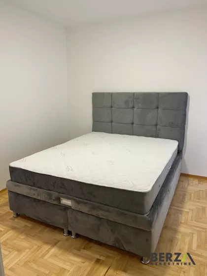 Cara Dušana | 4zida.rs