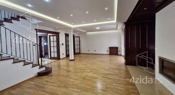 3-etažna kuća | 4zida