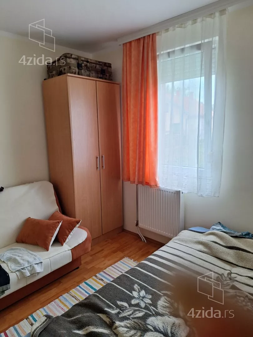 Četvoroiposoban stan | 4zida