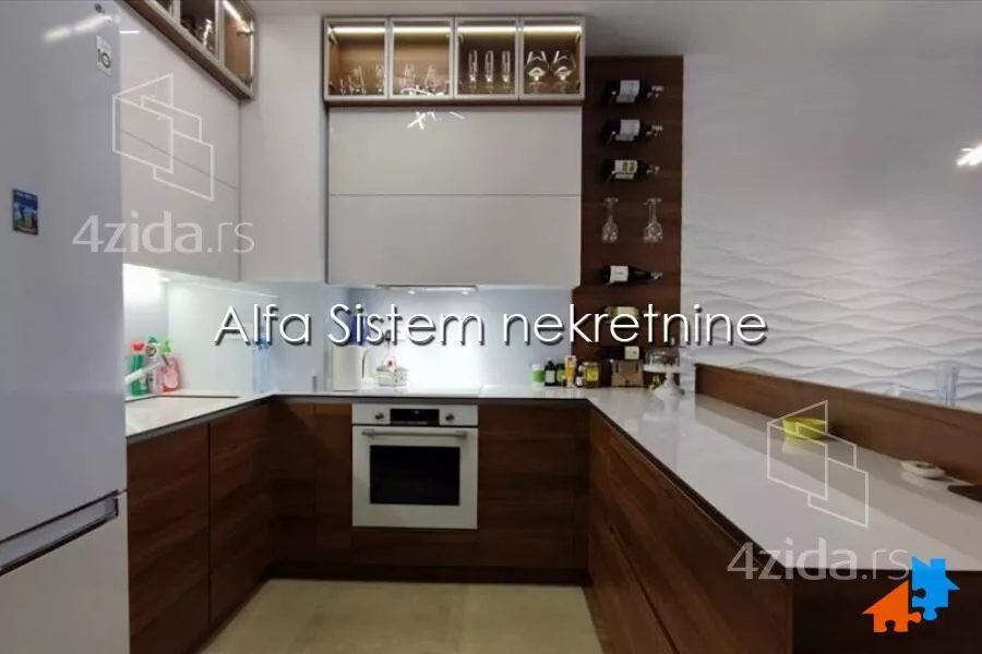 Četvorosoban stan | 4zida