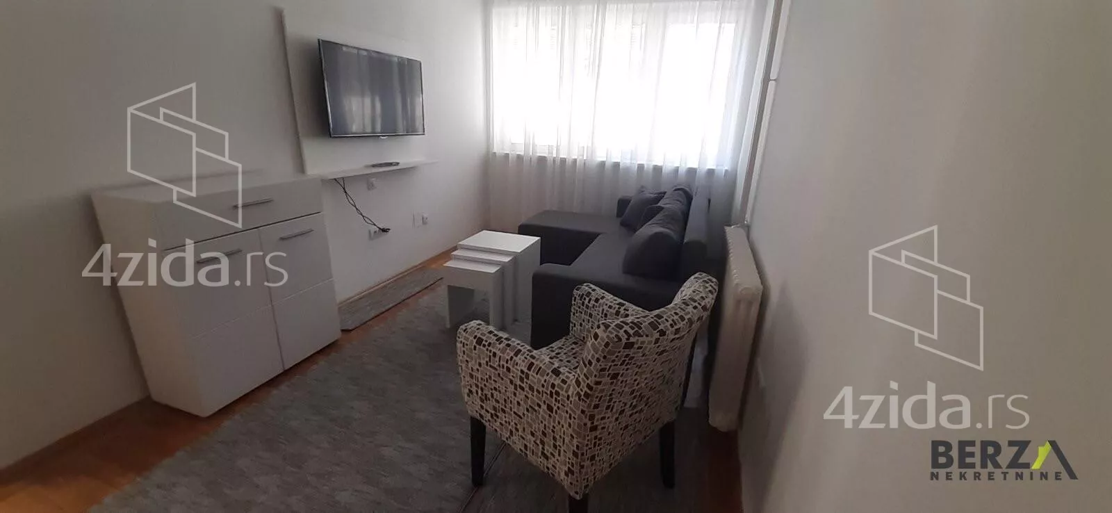 Jednoiposoban stan | 4zida