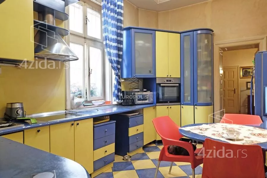 Petosoban stan | 4zida