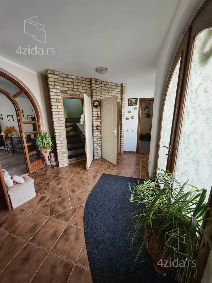 3-etažna kuća | 4zida