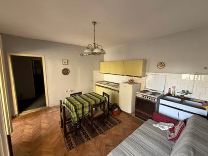 Vuka Karadžića | 4zida.rs