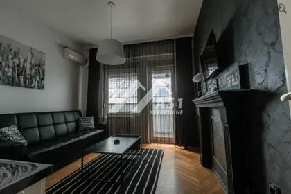 Zmaj Jovina | 4zida.rs