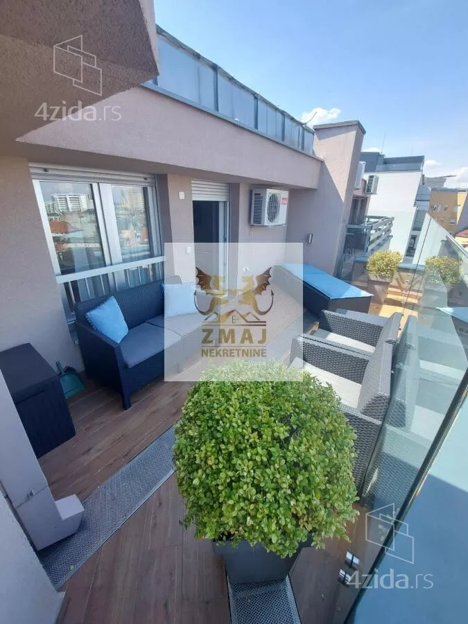 Četvorosoban stan | 4zida