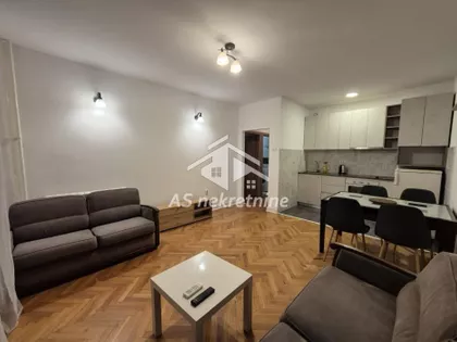 Botanička Bašta | 4zida.rs