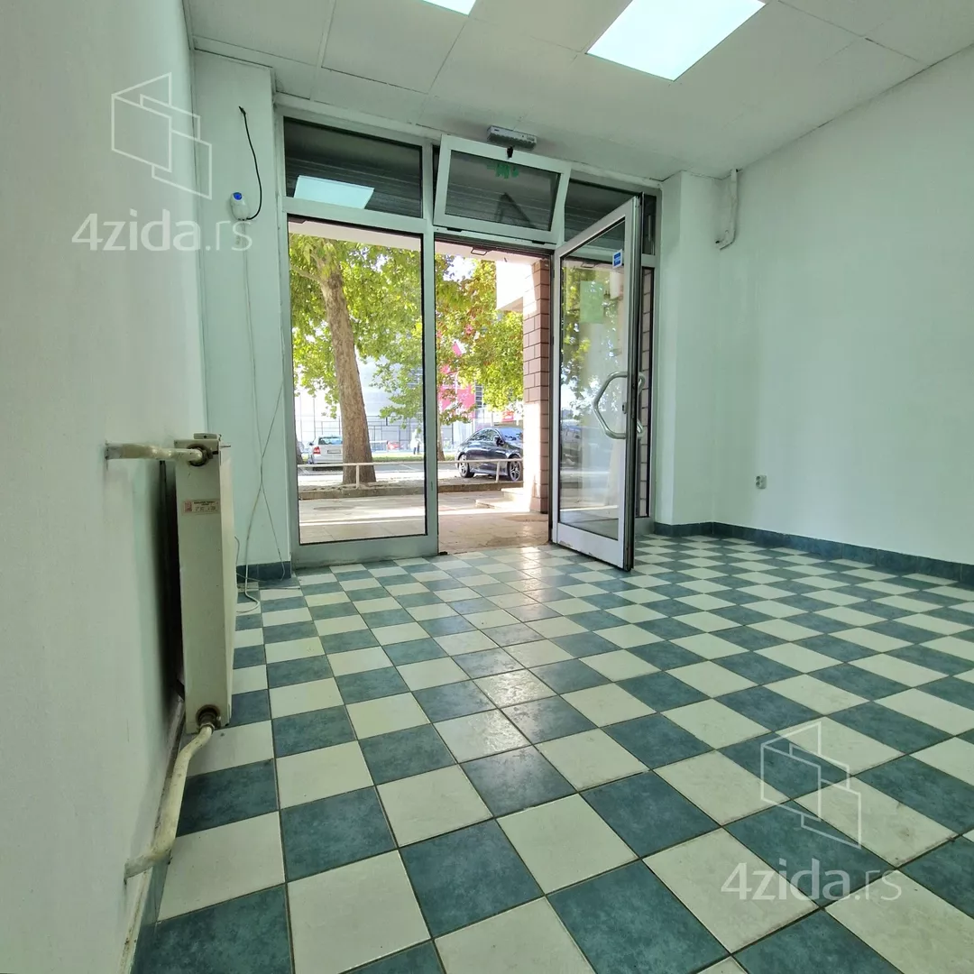 Poslovni prostor | 4zida
