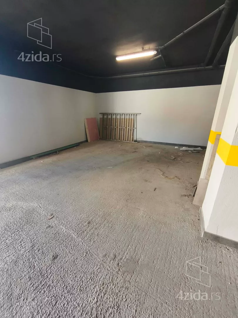 Parking | 4zida