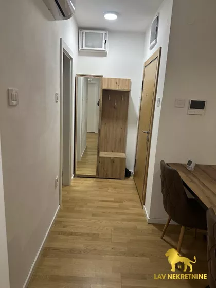 SENTELEKI KORNELA | 4zida.rs