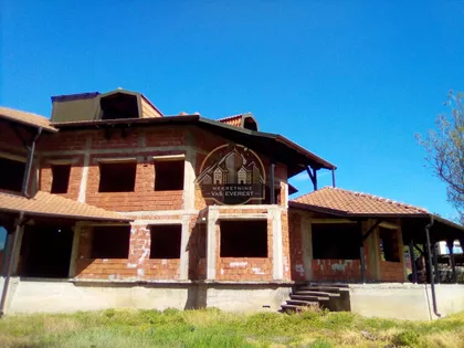 Okolne lokacije | 4zida.rs