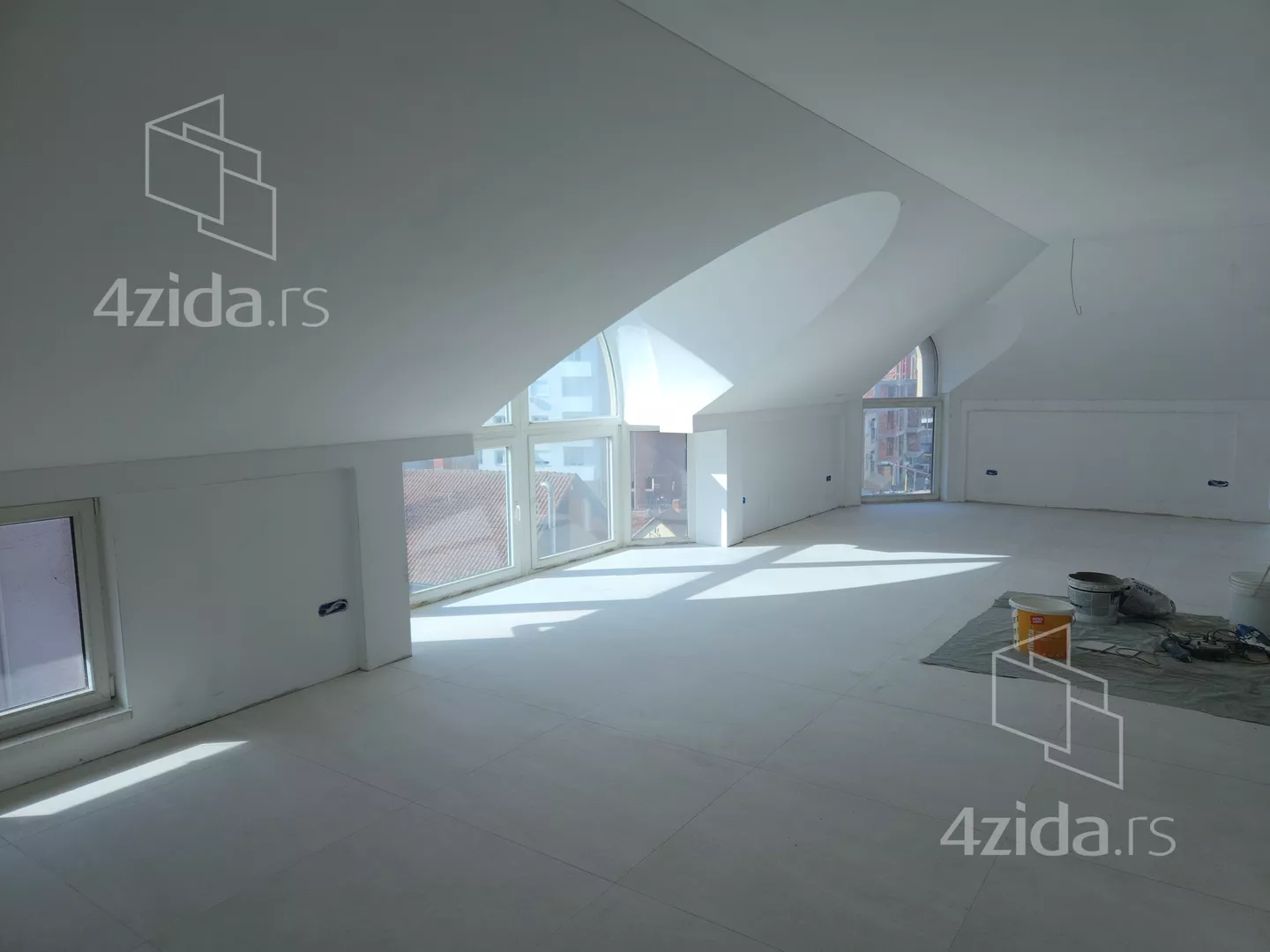 Poslovni prostor | 4zida