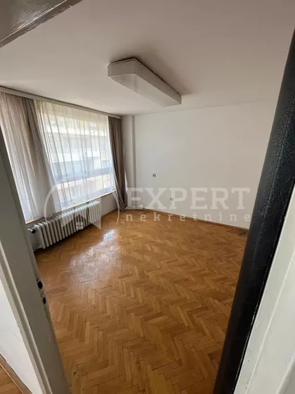 Obrenovićeva | 4zida.rs