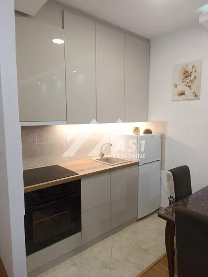 Vuka Karadžića | 4zida.rs