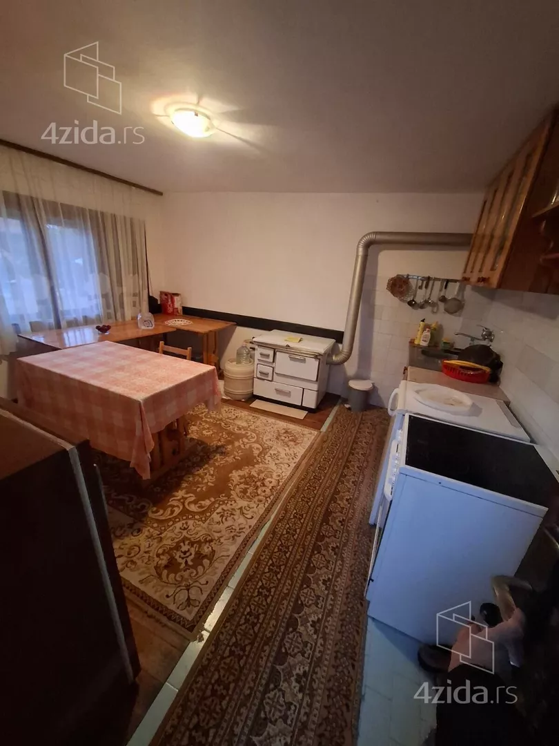 3-etažna kuća | 4zida