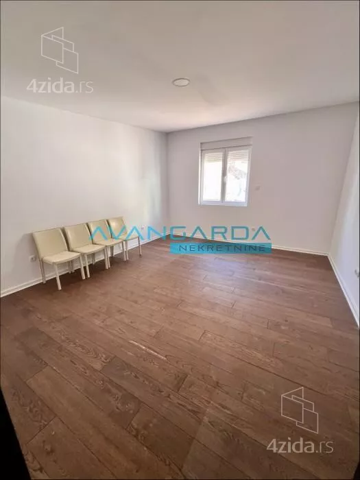 Kancelarija | 4zida
