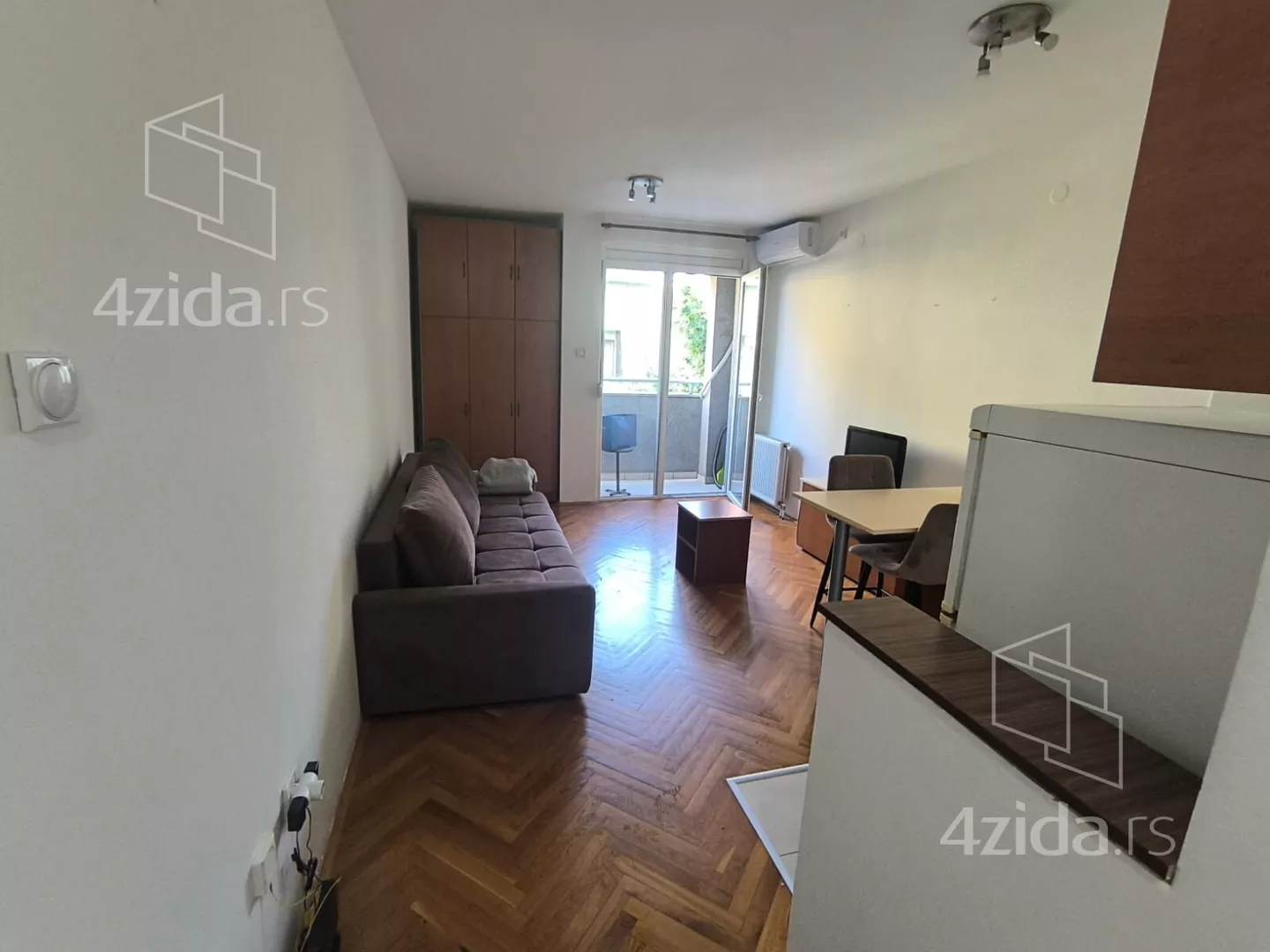 Garsonjera | 4zida