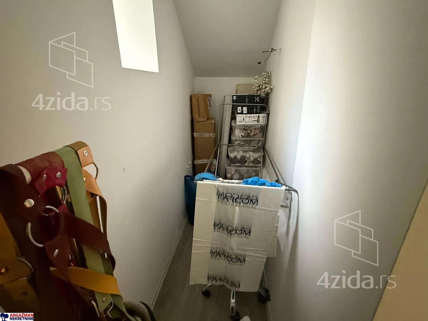 Lokal | 4zida
