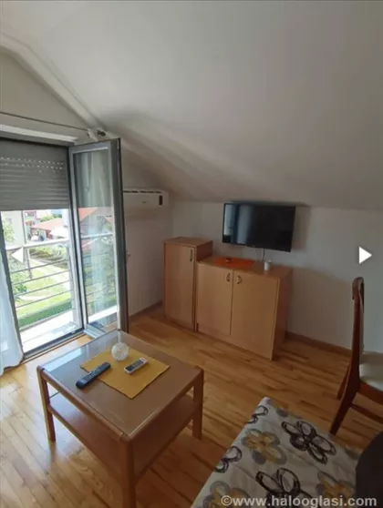 Nemanjina 24 | 4zida.rs