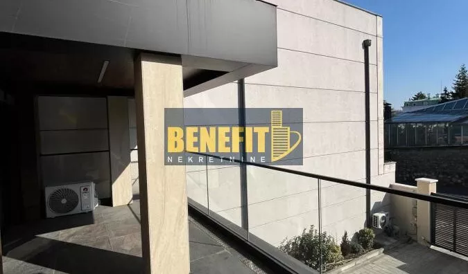 Poslovna zgrada | 4zida