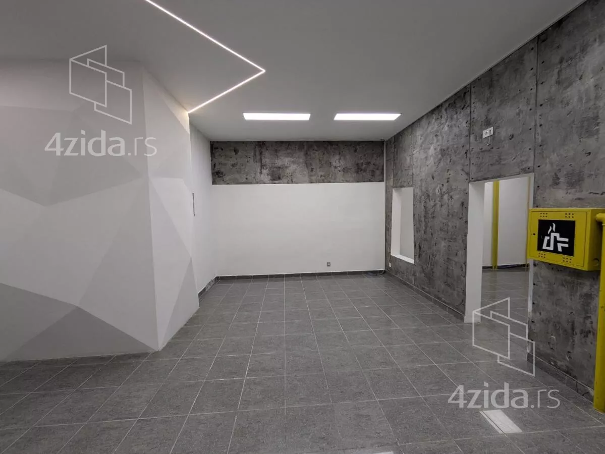 Poslovni prostor | 4zida