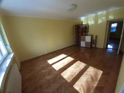 Radnička 55 | 4zida.rs