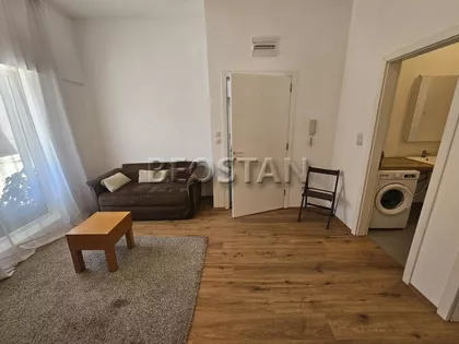 Sremska | 4zida.rs