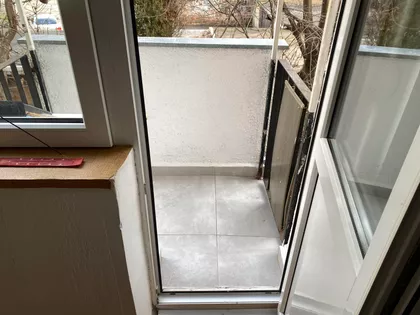 Velikotrnavska | 4zida.rs