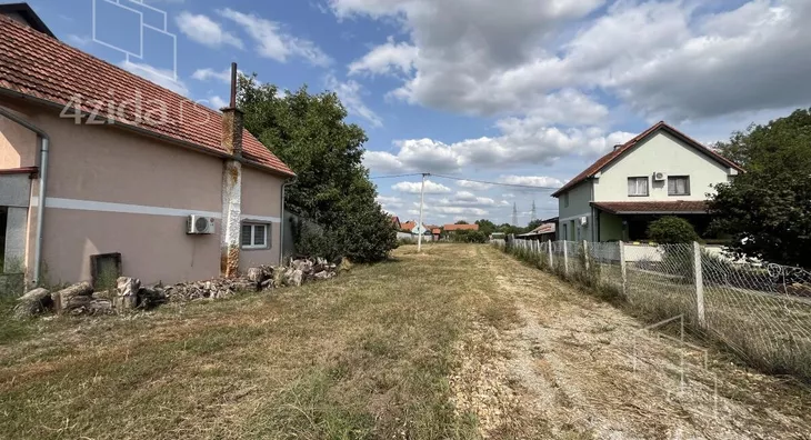 Plac | 4zida