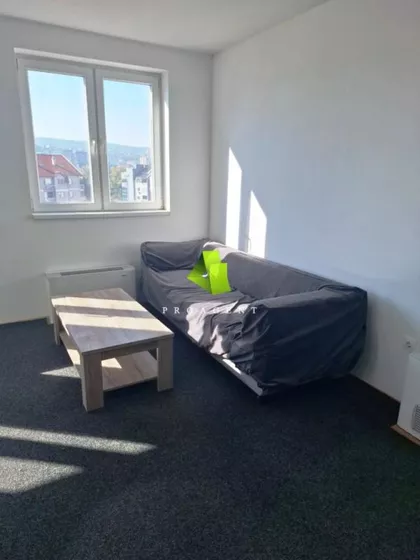Čair | 4zida.rs