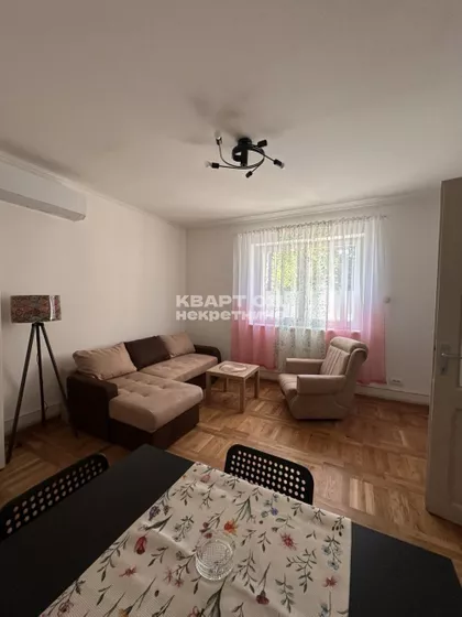 Ugrinovačka | 4zida.rs