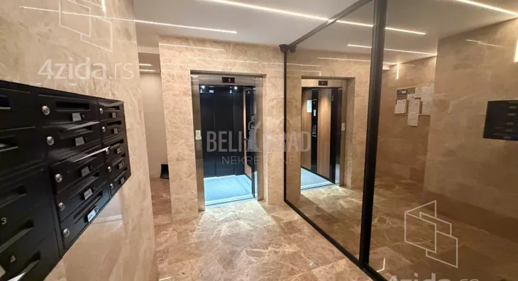 Petosoban stan | 4zida