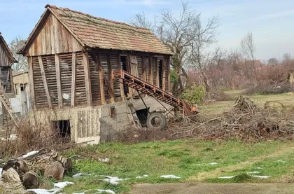 Vojvođanska 32 | 4zida.rs