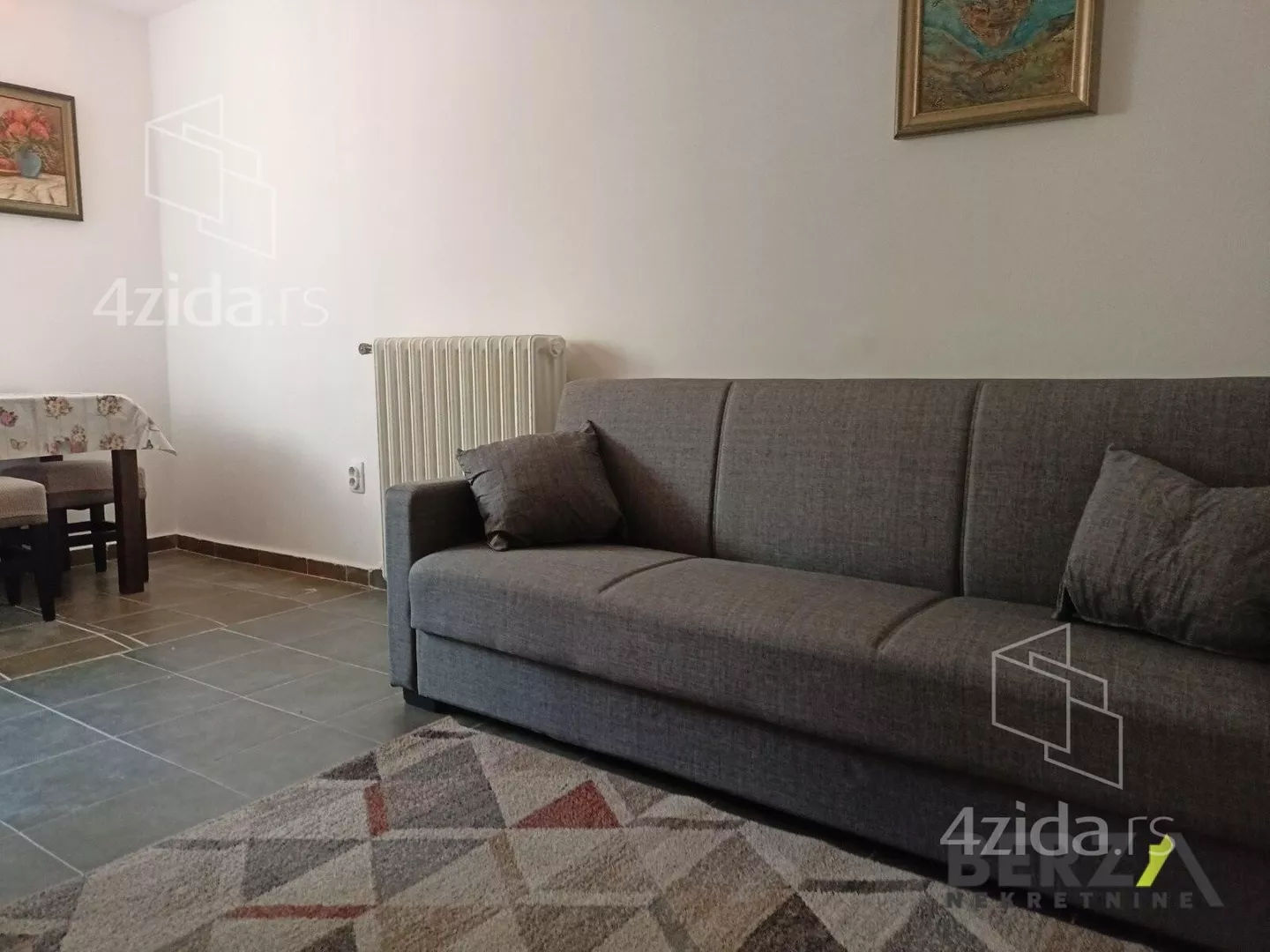 Jednoiposoban stan | 4zida