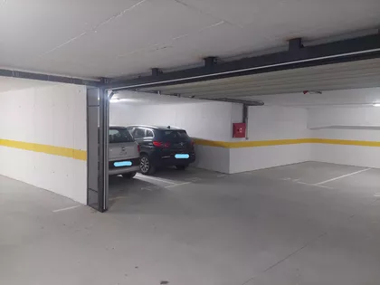 Valentina Vodnika 25 | 4zida.rs