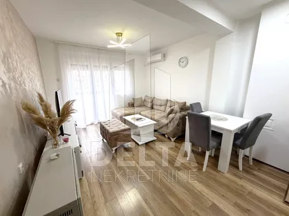 Bulevar Svetog Pantelejmona 93 | 4zida.rs