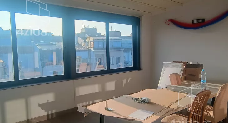 Šestosoban stan | 4zida