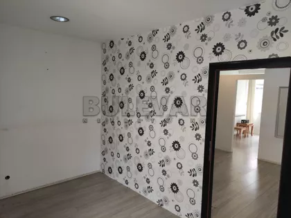 Obrenovićeva | 4zida.rs