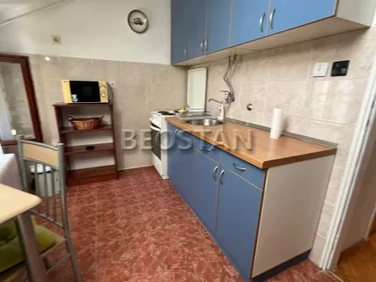 Ratka Mitrovica | 4zida.rs