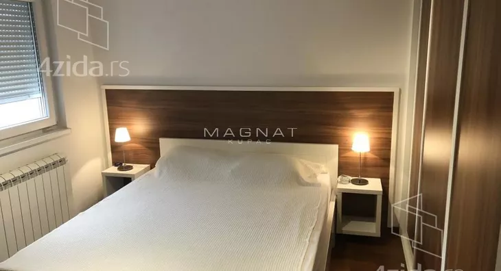 Četvoroiposoban stan | 4zida