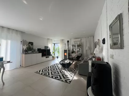 Devet Jugovića | 4zida.rs