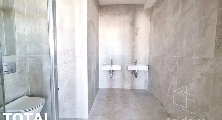 Četvoroiposoban stan | 4zida