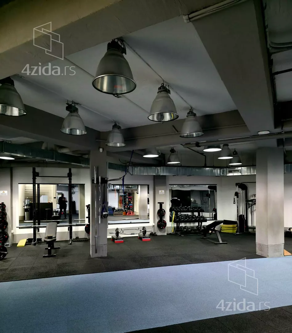 Poslovni prostor | 4zida