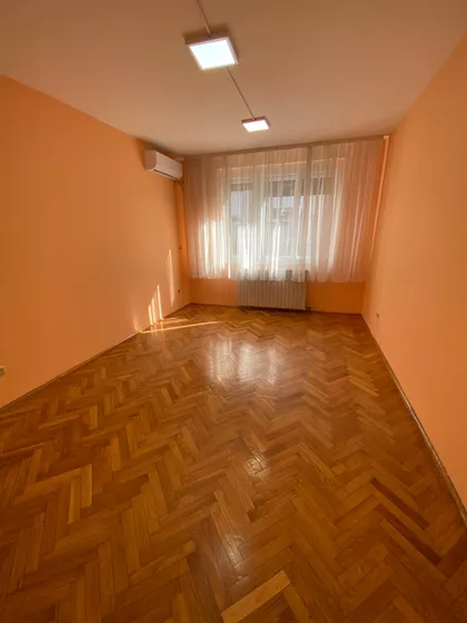 Hadži-Đerina 13 | 4zida.rs
